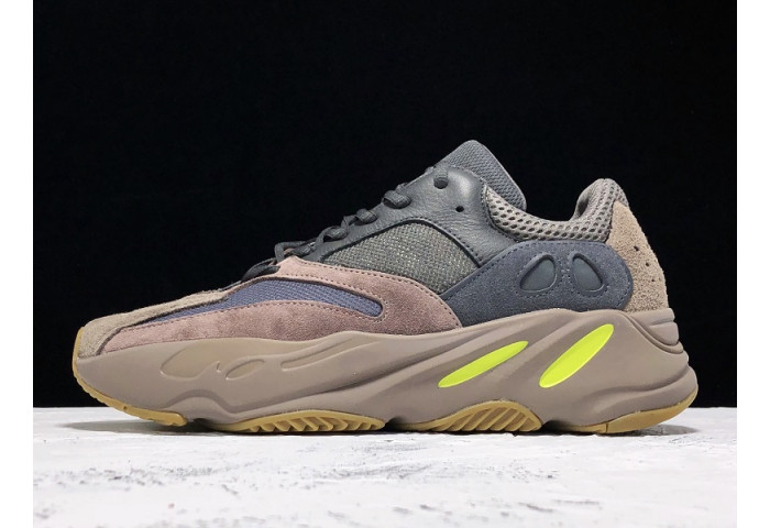 ad*s Y**zy 700 mauve ee9614