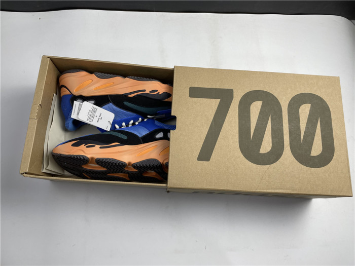 Y**zy boost 700 “bright blue” gz0541