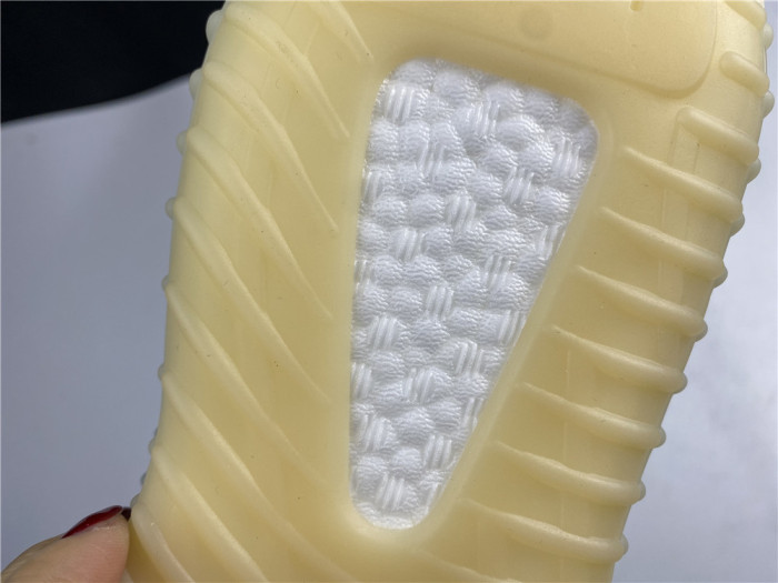 ad*s Y**zy boost 350 v2 ash pearl  gy7658