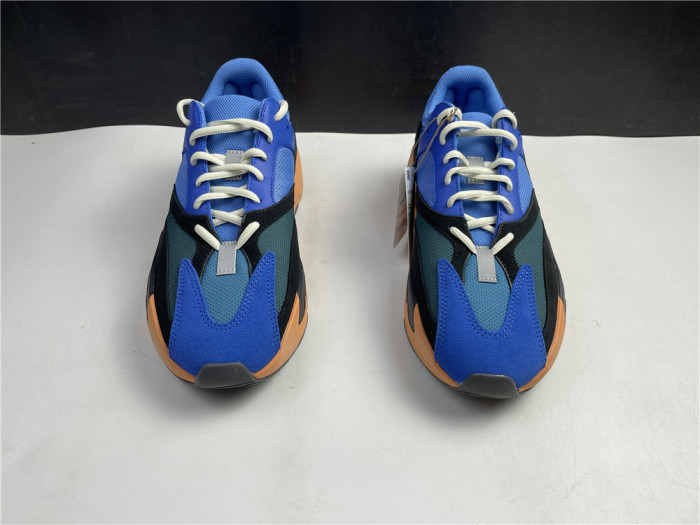 Y**zy boost 700 “bright blue” gz0541