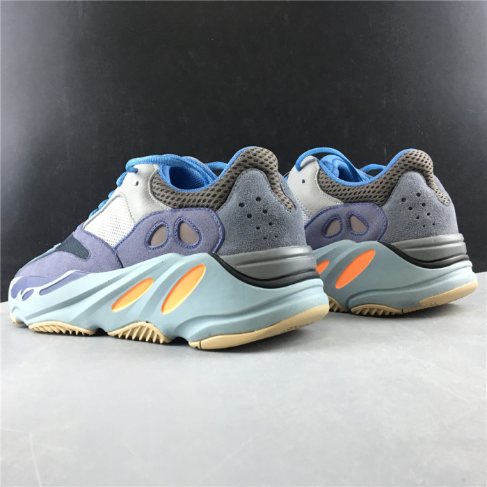 ad*s Y**zy boost 700 carbon blue fw2498