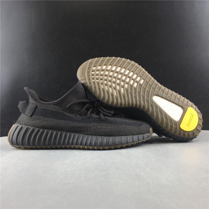 ad*s Y**zy boost 350 v2 cinder fy2903
