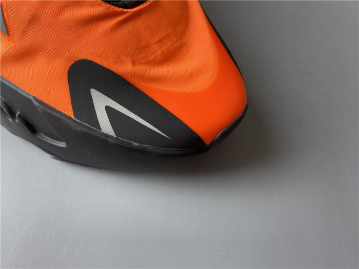 ad*s Y**zy boost 700 mnvn orange fv3258