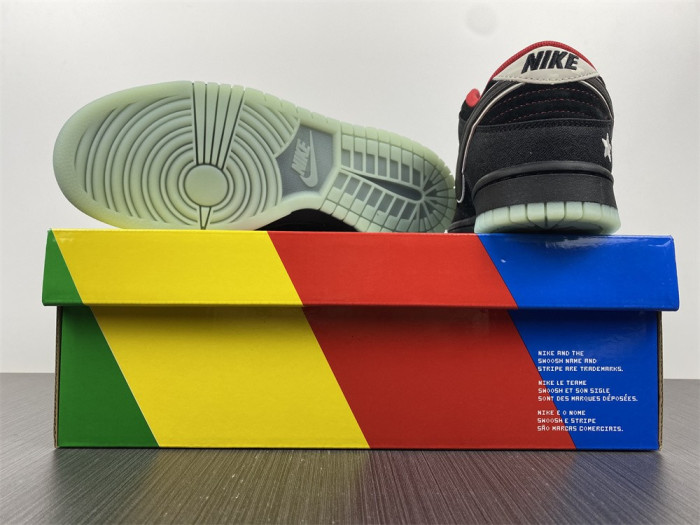 Nike SB Dunk Low LPL League of Legends DO2327-011