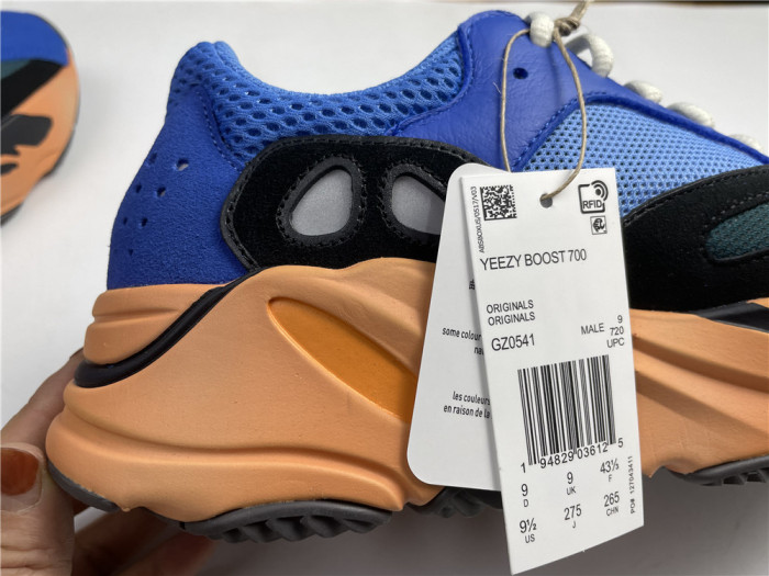 Y**zy boost 700 “bright blue” gz0541