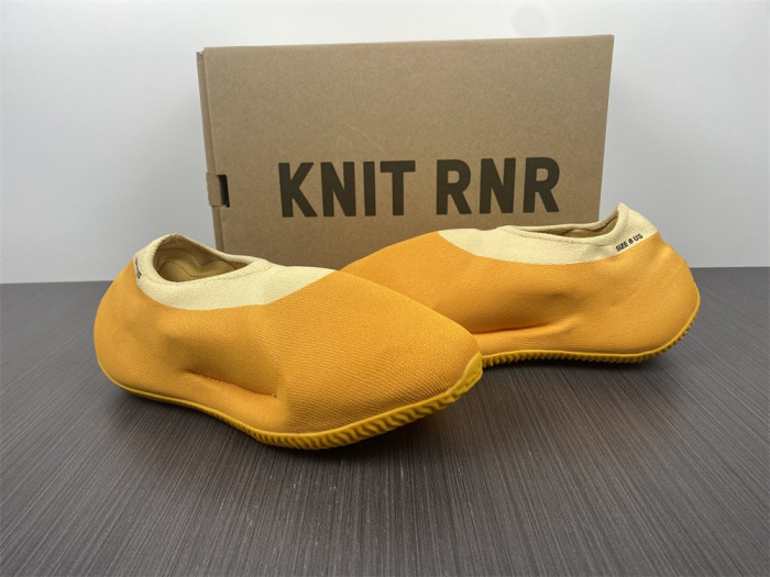 ad*s Y**zy knit rnr sulfur - gw5353