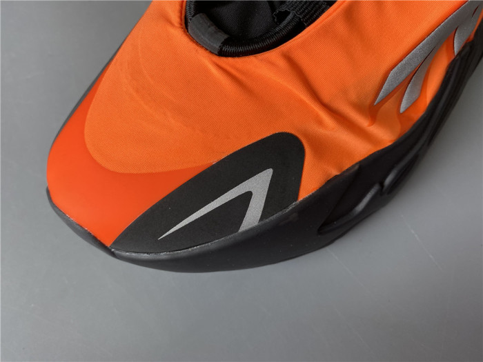 ad*s Y**zy boost 700 mnvn orange fv3258