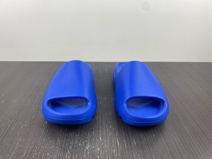 Y**zy slide 