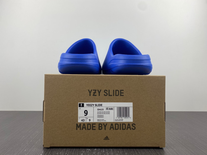 Y**zy slide 