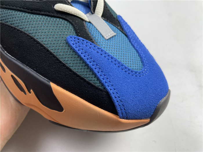 Y**zy boost 700 “bright blue” gz0541