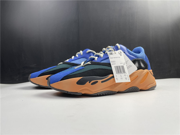Y**zy boost 700 “bright blue” gz0541