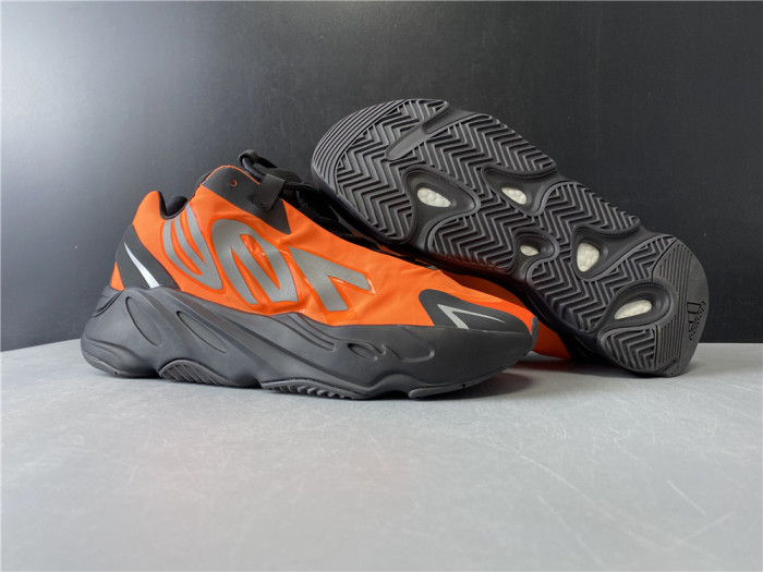 ad*s Y**zy boost 700 mnvn orange fv3258
