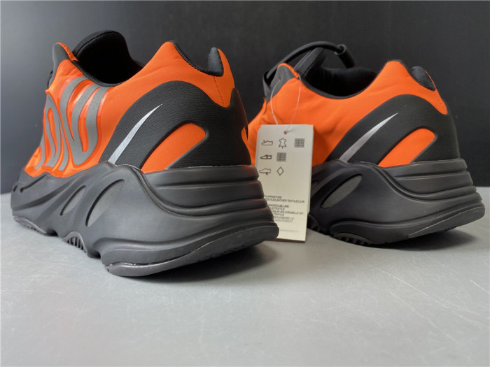 ad*s Y**zy boost 700 mnvn orange fv3258