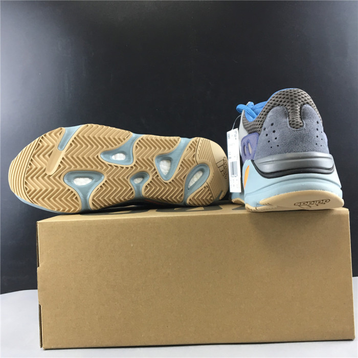 ad*s Y**zy boost 700 carbon blue fw2498