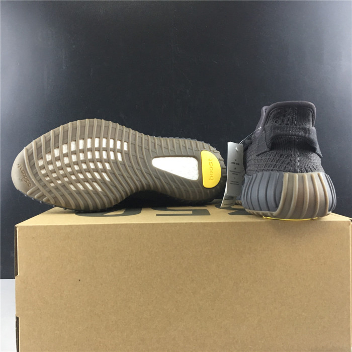 ad*s Y**zy boost 350 v2 cinder fy2903