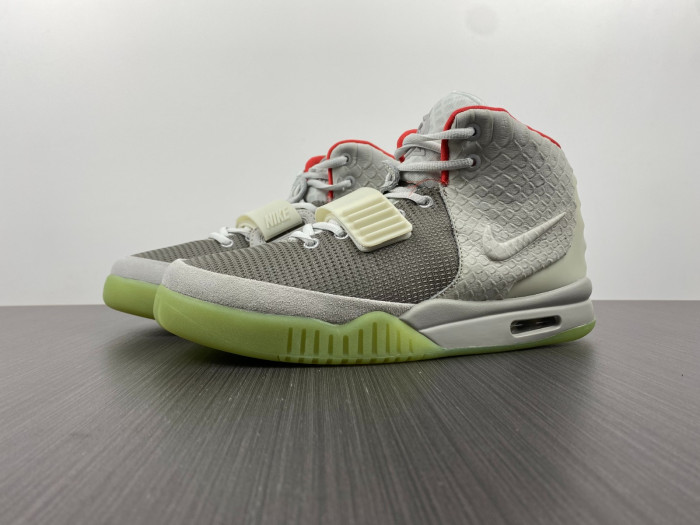 nike air Y**zy 2 pure platinum 508214-010
