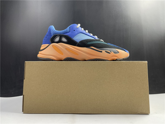 Y**zy boost 700 “bright blue” gz0541