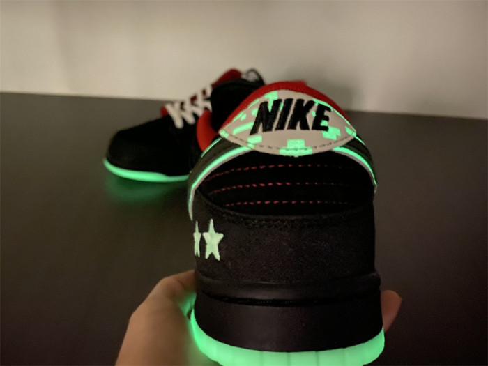Nike SB Dunk Low LPL League of Legends DO2327-011