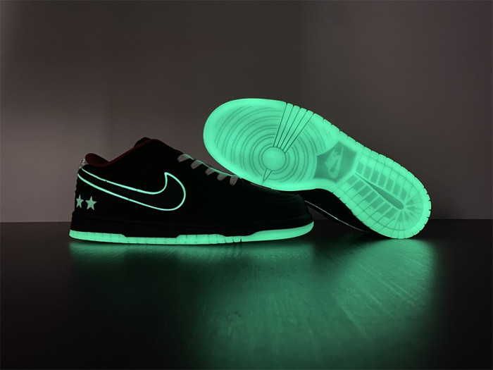 Nike SB Dunk Low LPL League of Legends DO2327-011