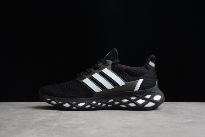 Ad*s ultra traboost web dna black gy4166
