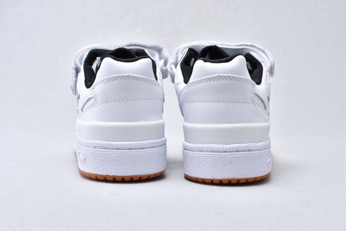 Ad*s forum mid low g25813
