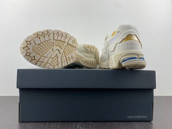 BAPE X NEW BALANCE 2002R M2002RDC