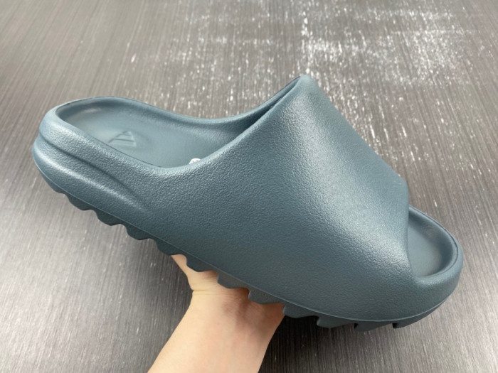 ad*s Y**zy slide “slate marine” id2349