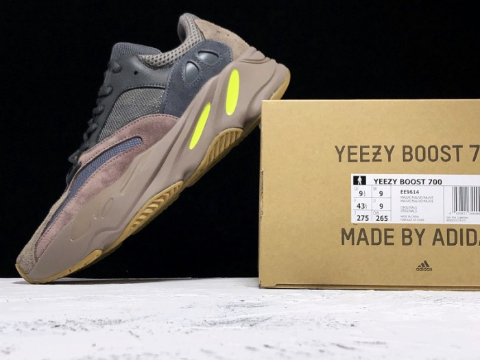 ad*s Y**zy 700 mauve ee9614