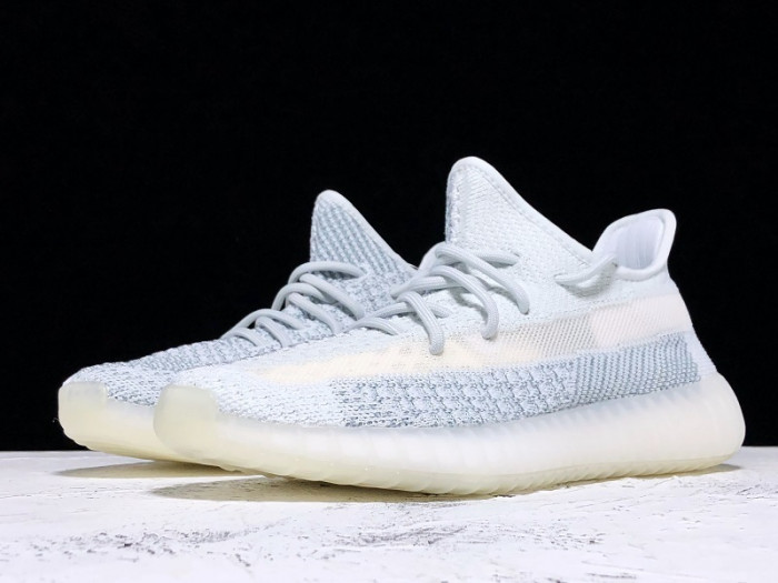ad*s Y**zy boost 350 v2 cloud white (reflective) fw5317