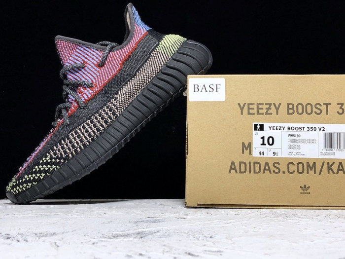 ad*s Y**zy boost 350 v2 yecheil (non-reflective) fw5190