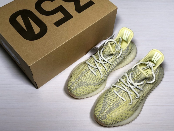ad*s Y**zy boost 350 v2 antlia (non-reflective) fv3250
