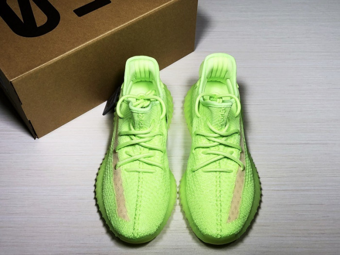 ad*s Y**zy boost 350 v2 glow eg5293
