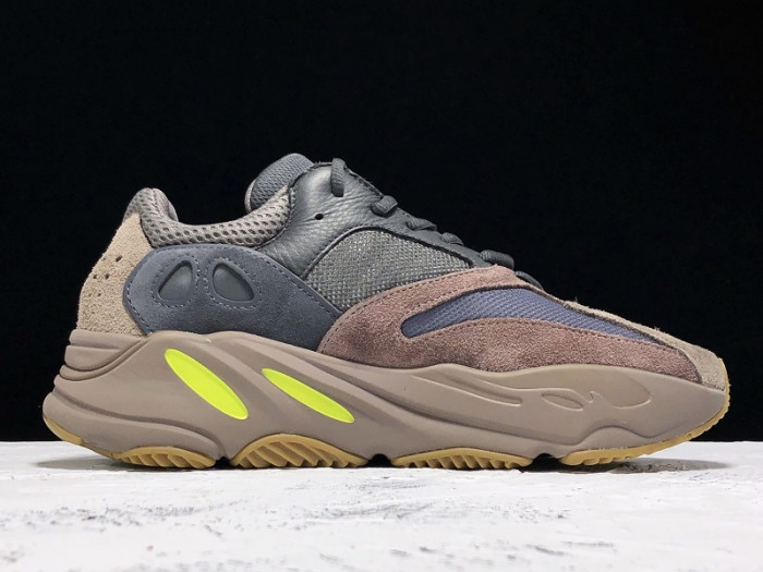 ad*s Y**zy 700 mauve ee9614