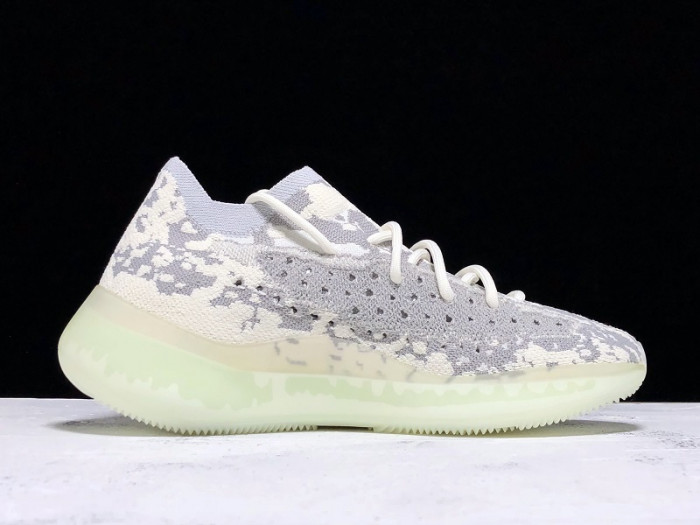 ad*s Y**zy boost 380 alien fv3260