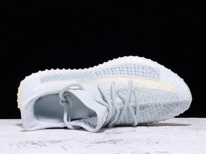 ad*s Y**zy boost 350 v2 cloud white (reflective) fw5317