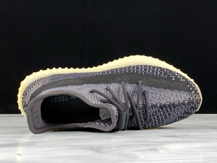 ad*s Y**zy boost 350 v2 asriel fz5000