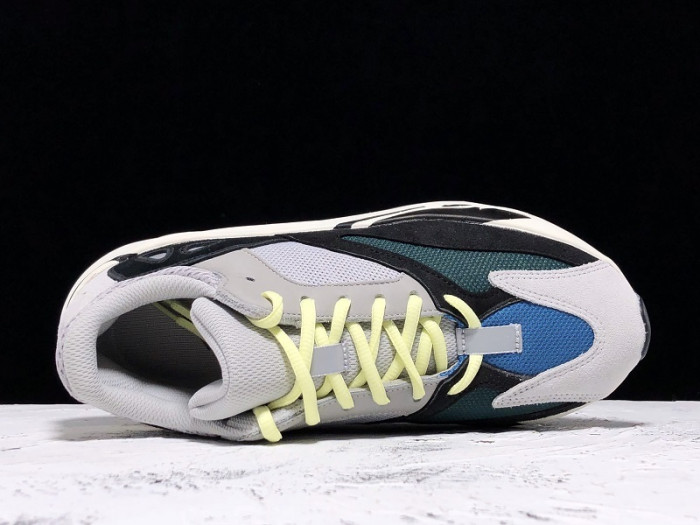 ad*s Y**zy boost 700 wave runner solid grey b75571