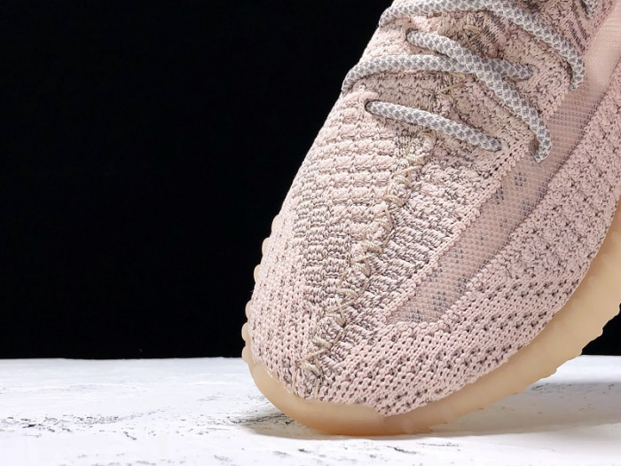 ad*s Y**zy boost 350 v2 synth (reflective) fv5666