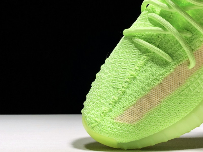 ad*s Y**zy boost 350 v2 glow eg5293