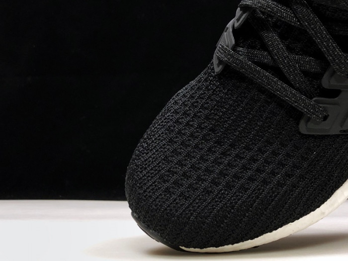 Ad*s ultra boost 4.0 core black bb6166