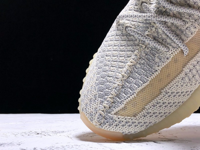 ad*s Y**zy boost 350 v2 lundmark (non reflective) fu9161