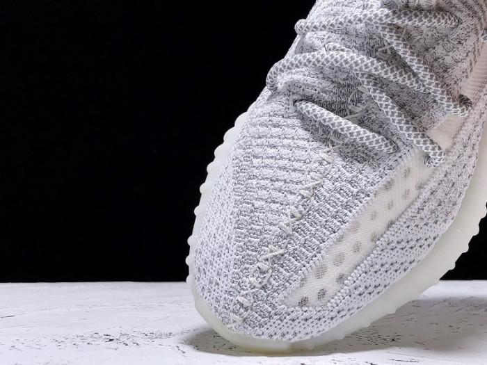 ad*s Y**zy boost 350 v2 static reflective ef2367