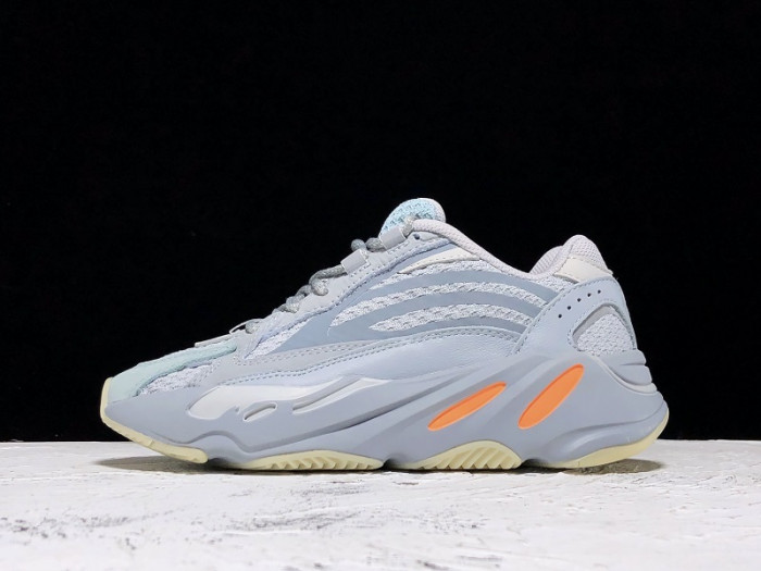 ad*s Y**zy boost 700 v2 inertia fw2549
