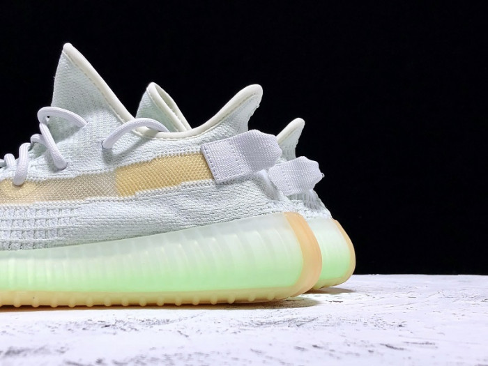 ad*s Y**zy boost 350 v2 hyperspace eg7491