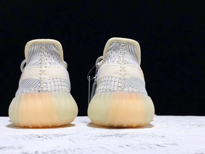 ad*s Y**zy boost 350 v2 lundmark (non reflective) fu9161