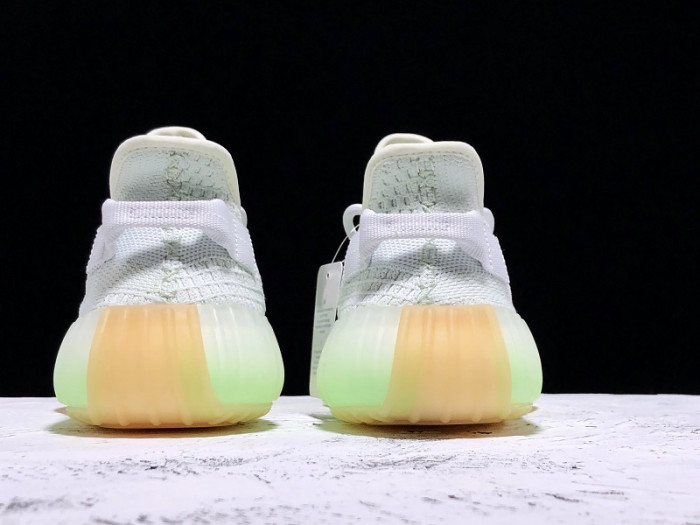 ad*s Y**zy boost 350 v2 hyperspace eg7491