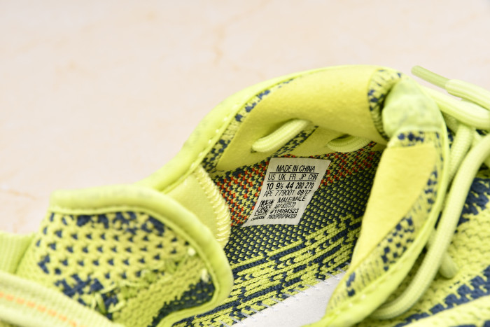 ad*s Y**zy boost 350 v2 semi frozen yellow b37572