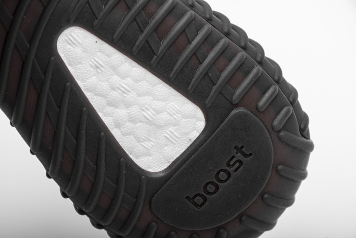 ad*s Y**zy boost 350 v2 black red cp9652