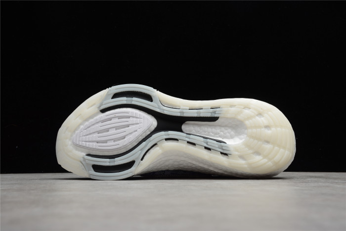Ad*s ultra boost 2021 sashiko fx7729
