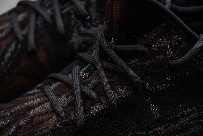 ad*s Y**zy boost 350 v2 black rock gw3774